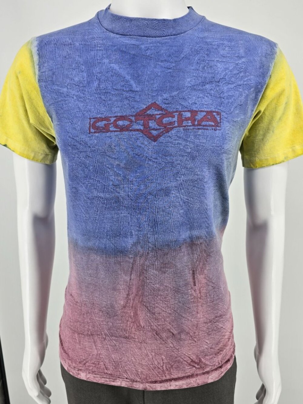 Vintage 1990s Gotcha Surfing Single Stitch Tie-Dye T-Shirt (Boys XL, Men's XS)